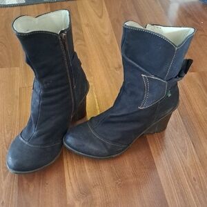 El Naturalista Dark Blue Heeled Boots